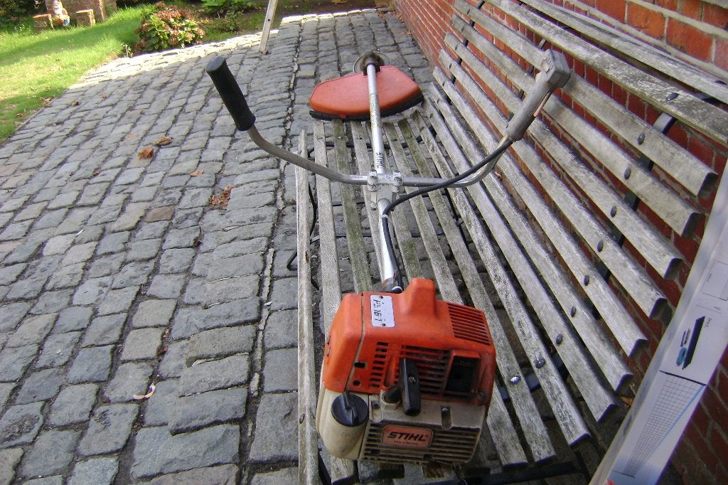 BOSMAAIER STIHL, Enlèvement, Utilisé, Essence, Stihl
