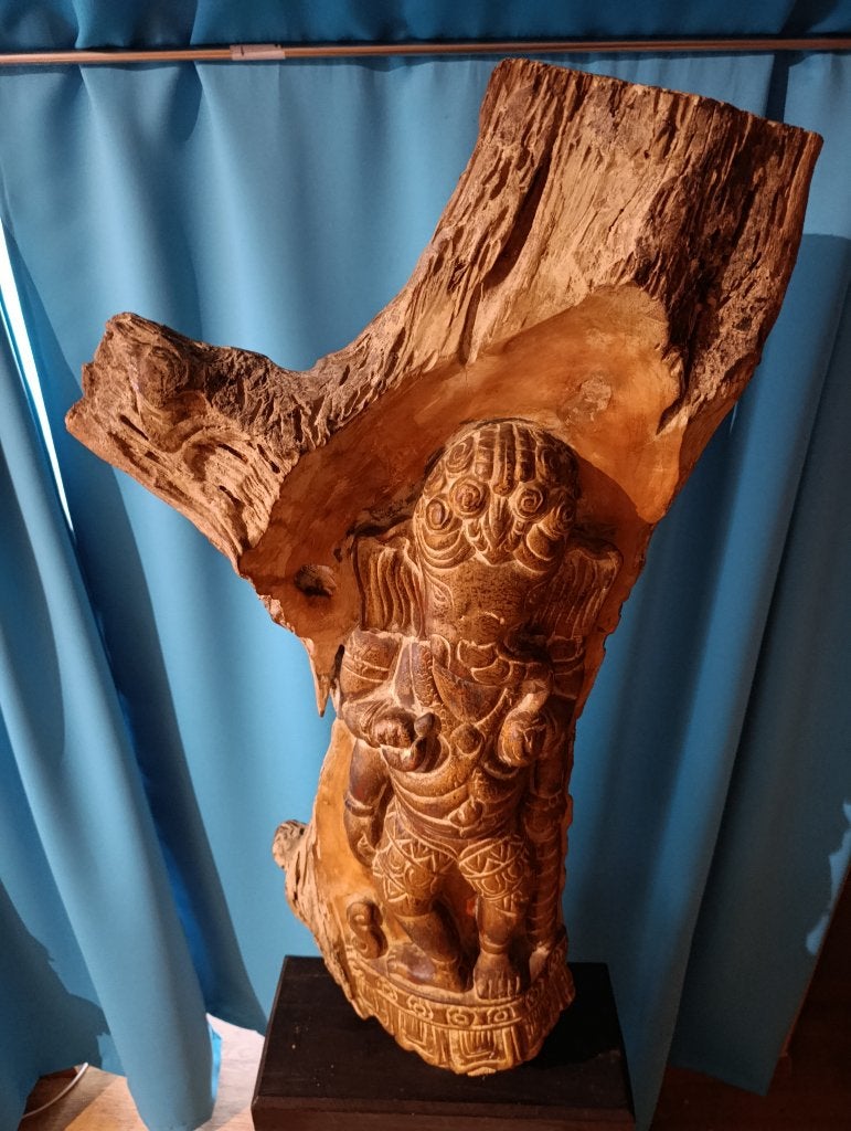Ganesha in massief hout 100cm, Antiek en Kunst, Ophalen, Houtsnijwerk, 1 meter - 2 meter, Hout