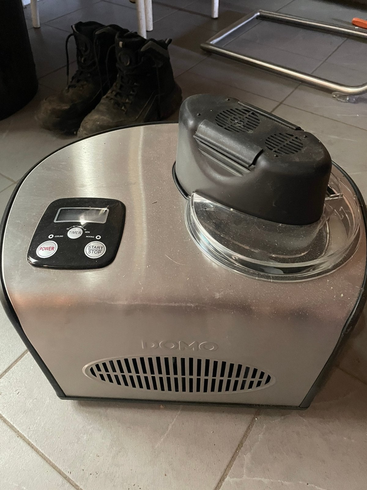 Zelfvriezende ijsmachine, Ophalen, Zo goed als nieuw