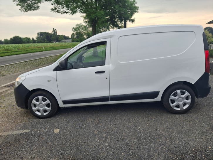 dacia dokker 1600 cc Essence 2019 75000 km cargo léger, Autos, Dacia, Euro 6, Entreprise, 2 places