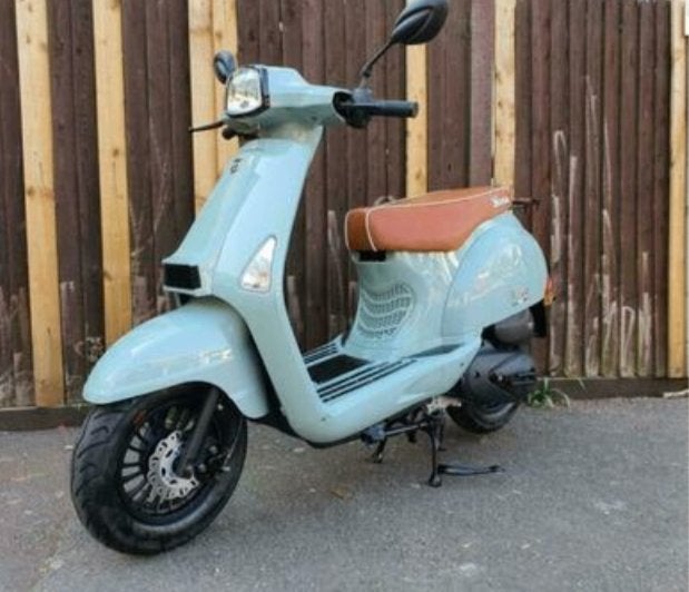 Neco lola IN ORDE GROOT OH gehad B klasse alle papieren, Fietsen en Brommers, Ophalen, Klasse B (45 km/u), 49 cc