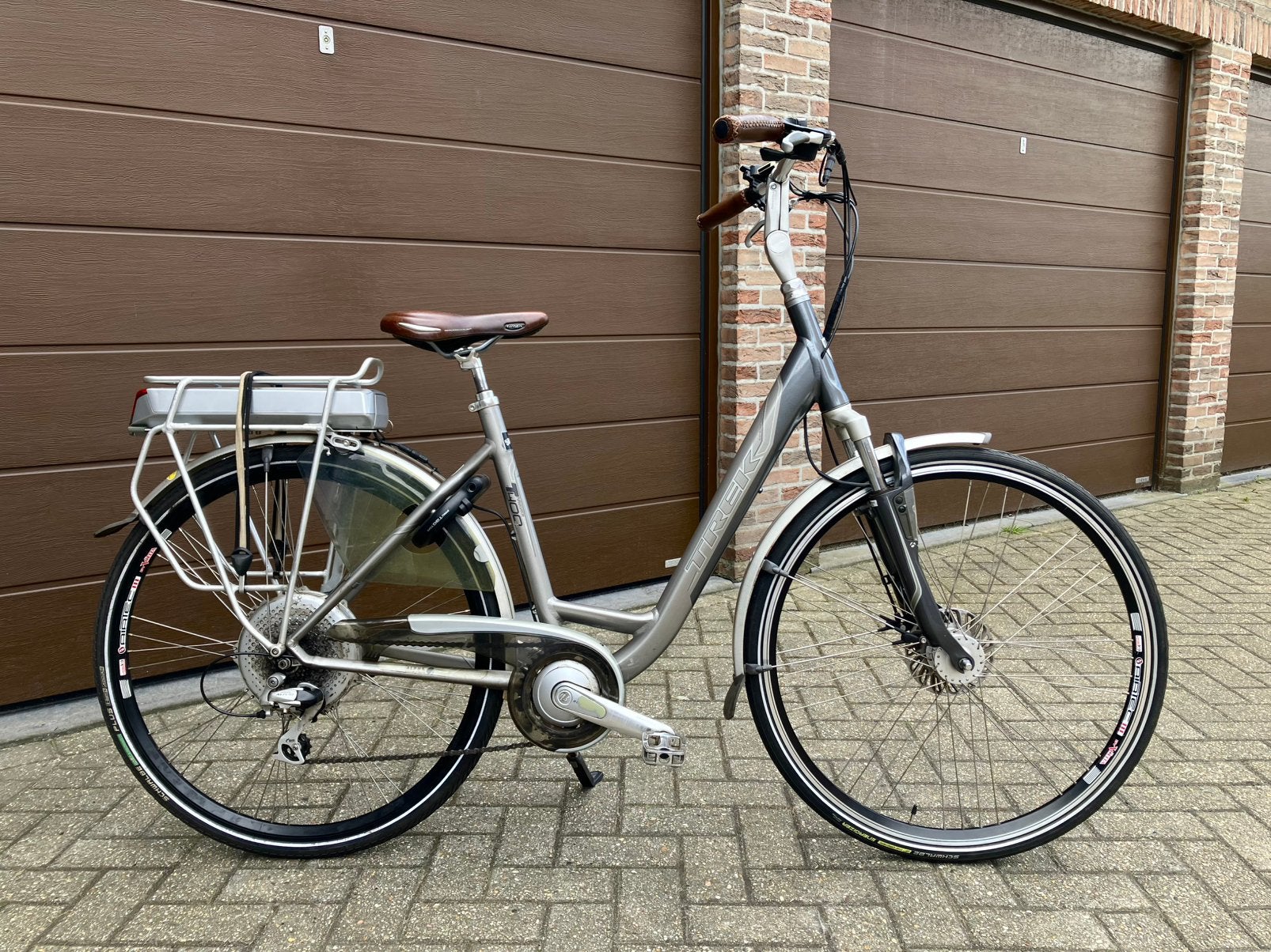 Trek T400+ elektrische damesfiets in nieuwstaat, Fietsen en Brommers, Ophalen