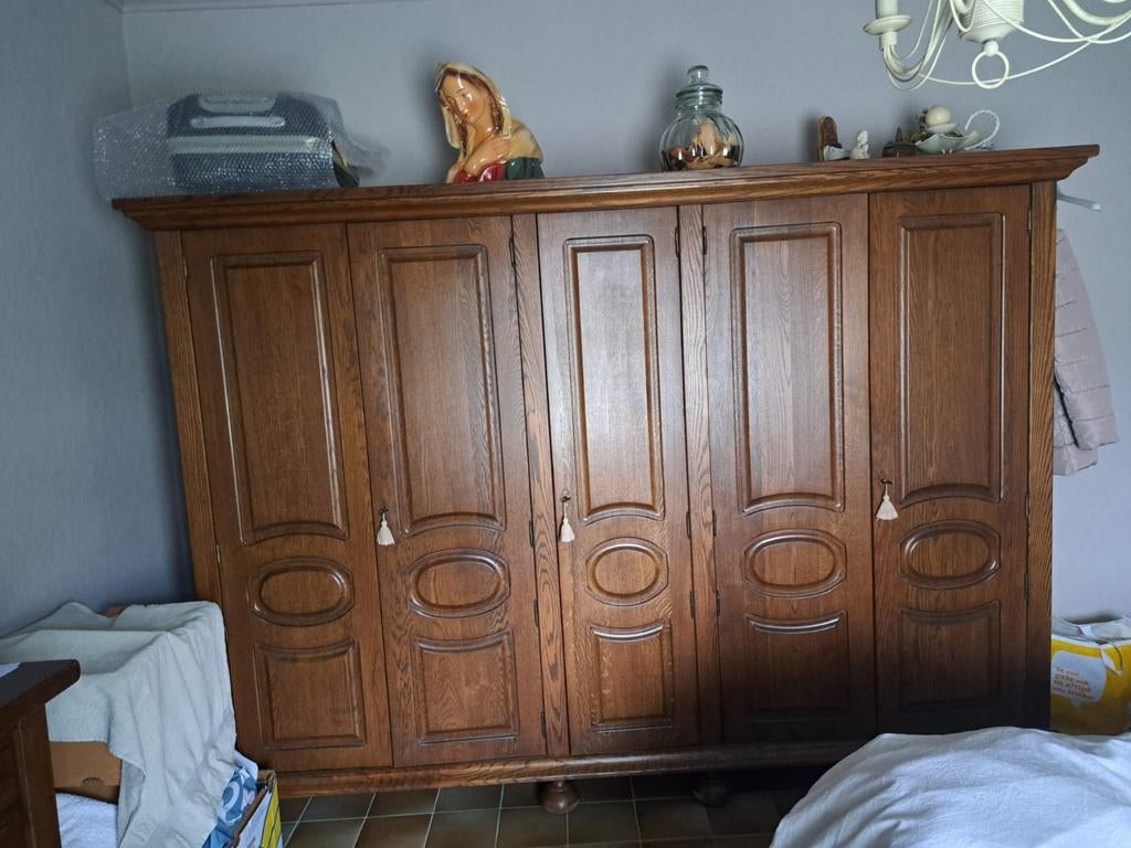 kleerkast, dressoir, 2x nachtkastje in massief eik, Huis en Inrichting, Ophalen, Vintage