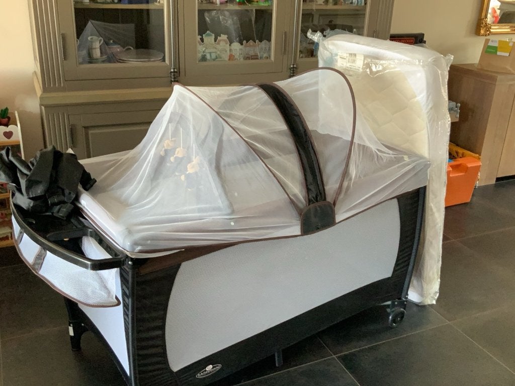 kinder/babyreisbedje childwheels nieuwe staat, Ophalen, Nieuw, Matras