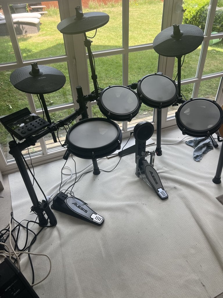 Alesis nitro max elektrisch drumstel, Ophalen, Zo goed als nieuw, Overige merken, Elektronisch