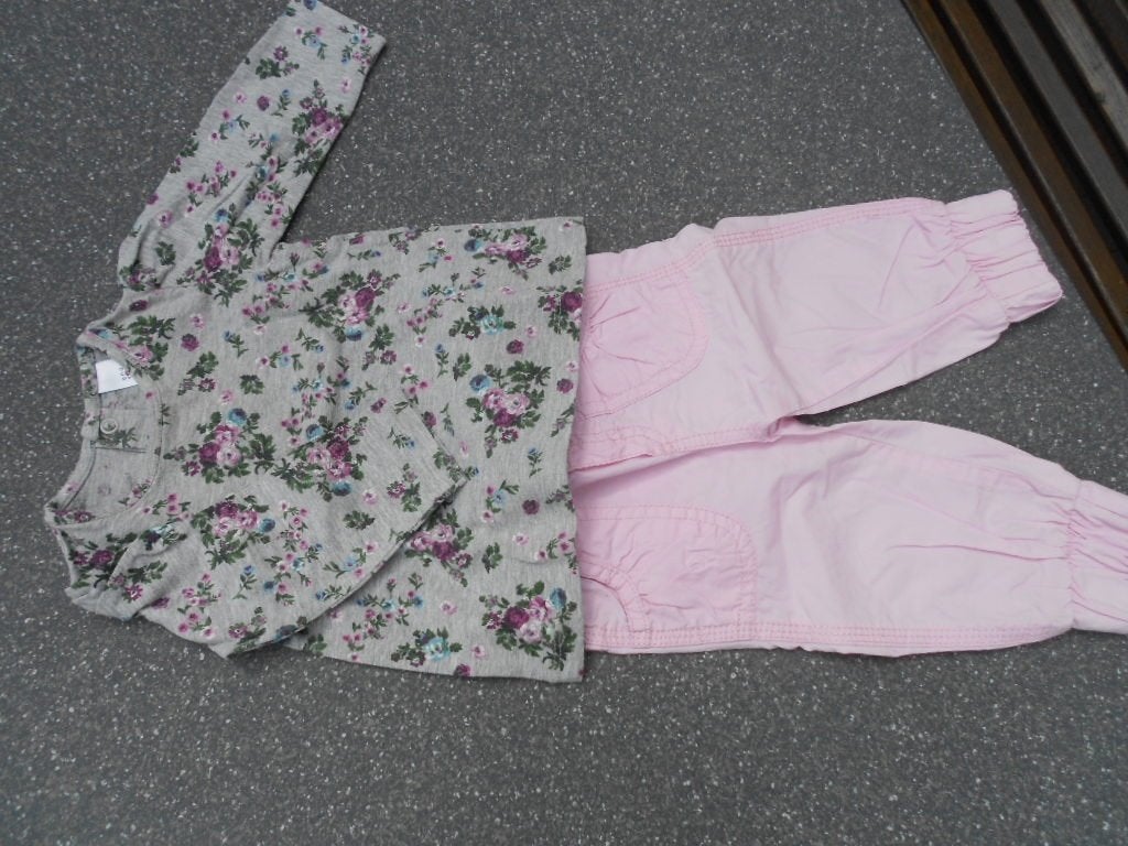 setje C&A mt 68, Gebruikt, C&A, Broekje, Meisje