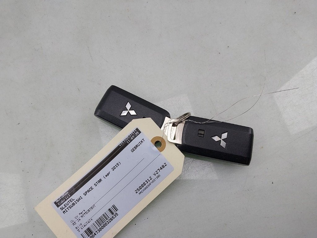 CLE Mitsubishi Space Star (A0) (01-2012/-) (|8637B107|), Utilisé, Mitsubishi