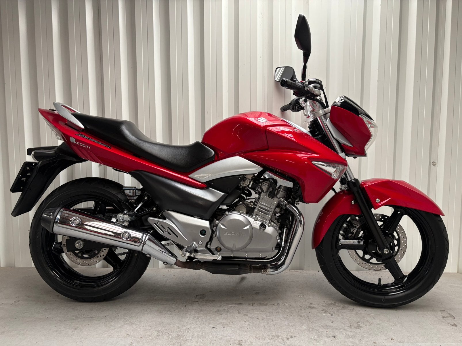 SUZUKI INAZUMA 250 TRÈS BON ÉTAT*** Garantie ***, Entreprise