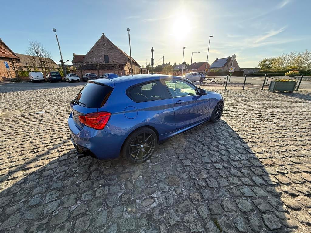 BMW 116i pack M – État impeccable – Entretien complet, Euro 6, Noir, 5 places, Particulier