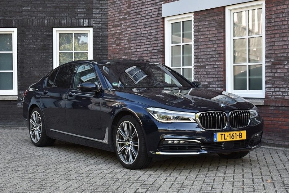 BMW 750 750i xDrive High Executive/Trekhaak/Schuifdak/Leer W, Auto's, BMW, Automaat, Blauw, 7 Reeks, Bedrijf