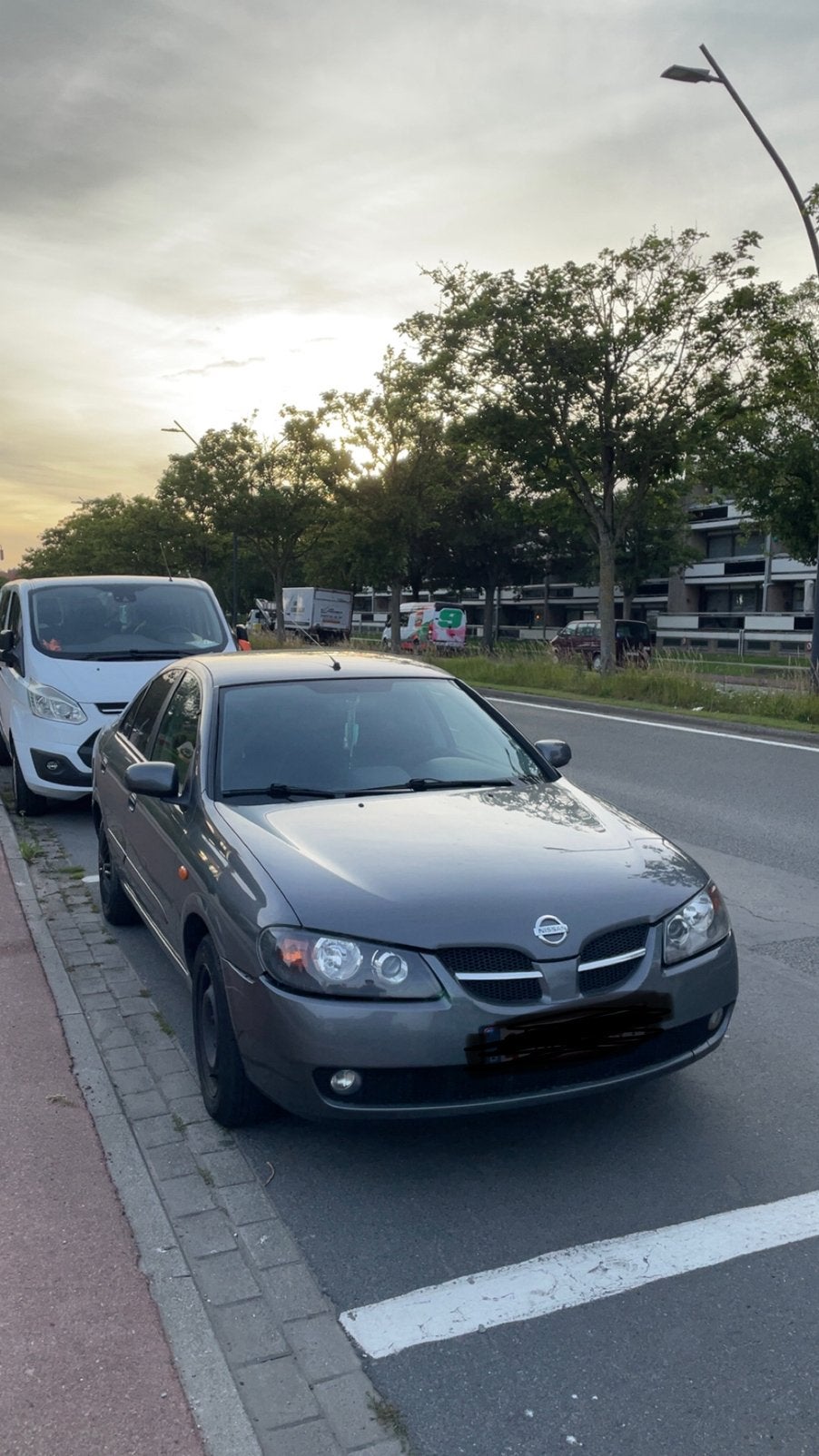 Nissan almera 2005, Auto's, Nissan, Particulier, Almera, Benzine, Euro 3, 5 deurs, Handgeschakeld, Zilver of Grijs, Zwart, Ophalen