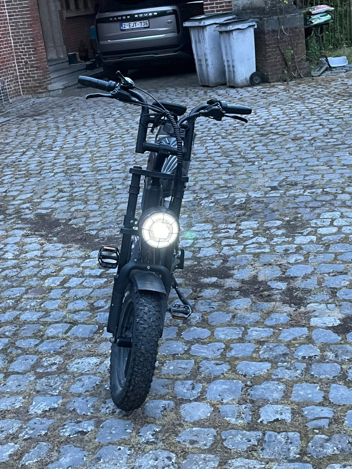 V20 mini, Fietsen en Brommers, Ophalen, Zo goed als nieuw