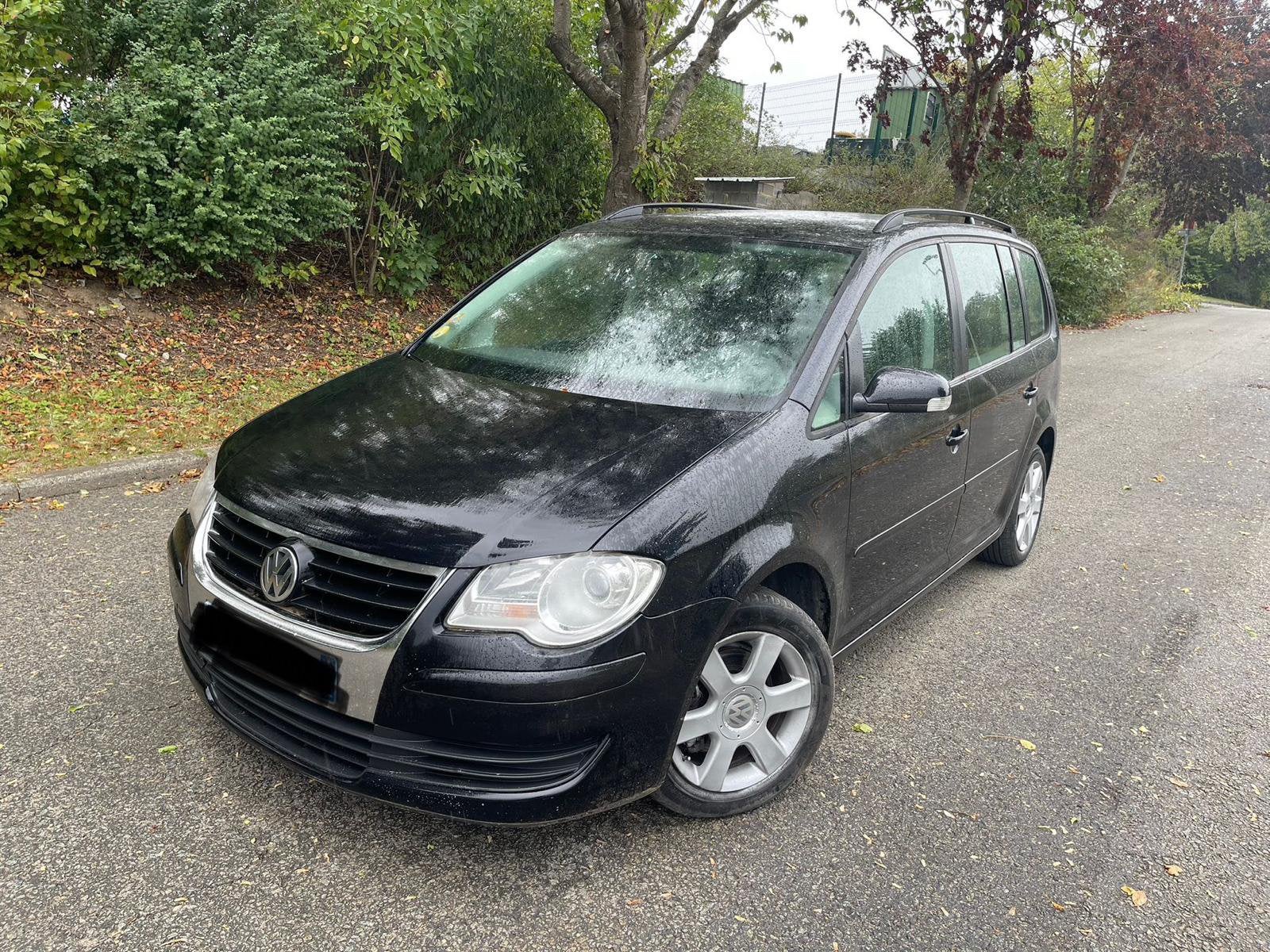 Vw touran 19tdi 105pk 6vit 7plas jaar 2009 clima ja16, Voorwielaandrijving, 4 cilinders, Parkeersensor, Onderhoudsboekje