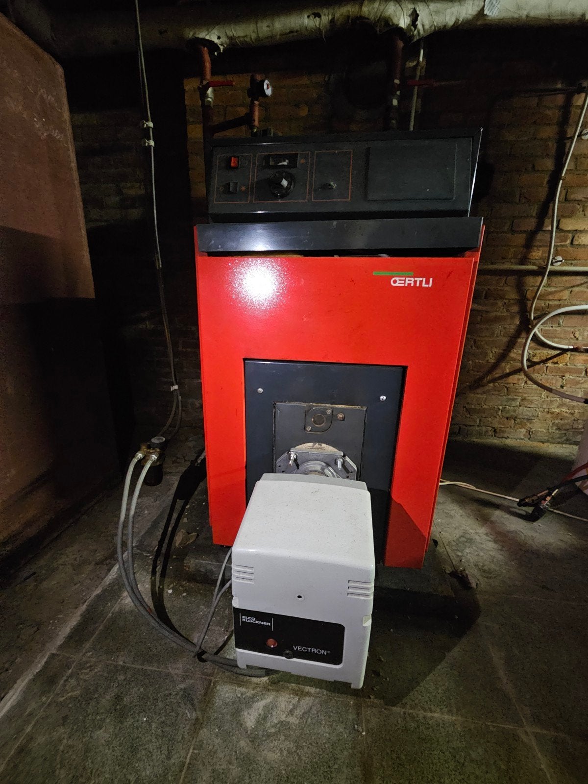Oertli ketel/brander 30-37 kW (met pomp en expansievat), Ophalen, Oliekachel, Gebruikt, Overige brandstoffen