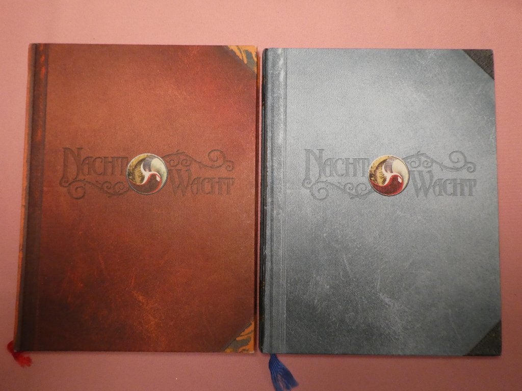 Boeken - Nachtwacht Encyclopedie 1 & 2, Boeken, Ophalen of Verzenden, Gelezen
