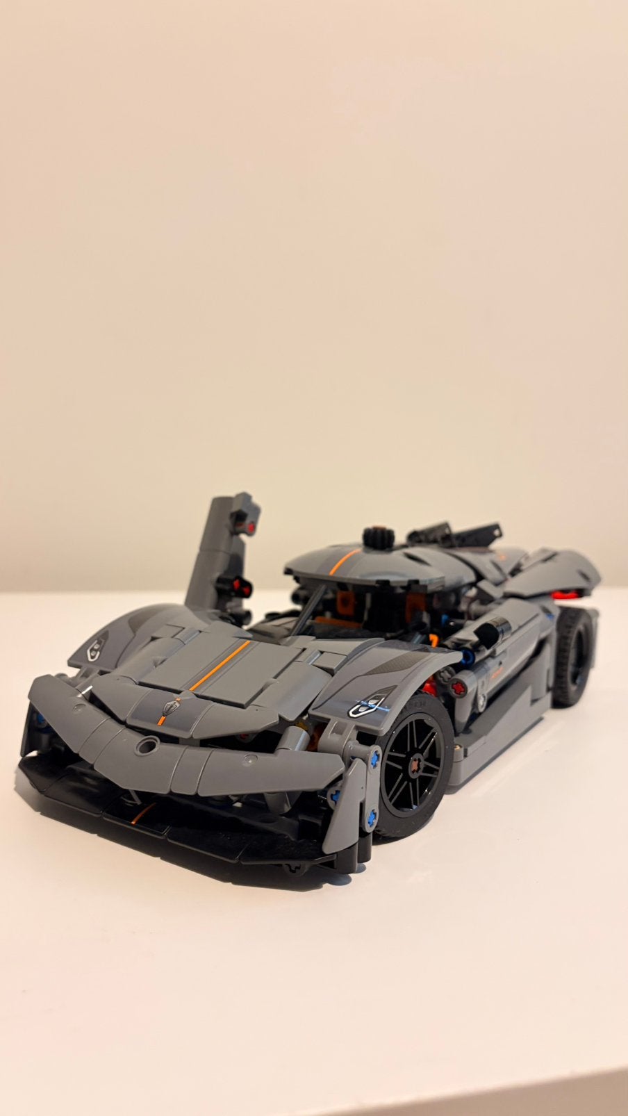 Koenigsegg Jesko 42173, Hobby en Vrije tijd, Modelbouw | Auto's en Voertuigen, Ophalen, Zo goed als nieuw