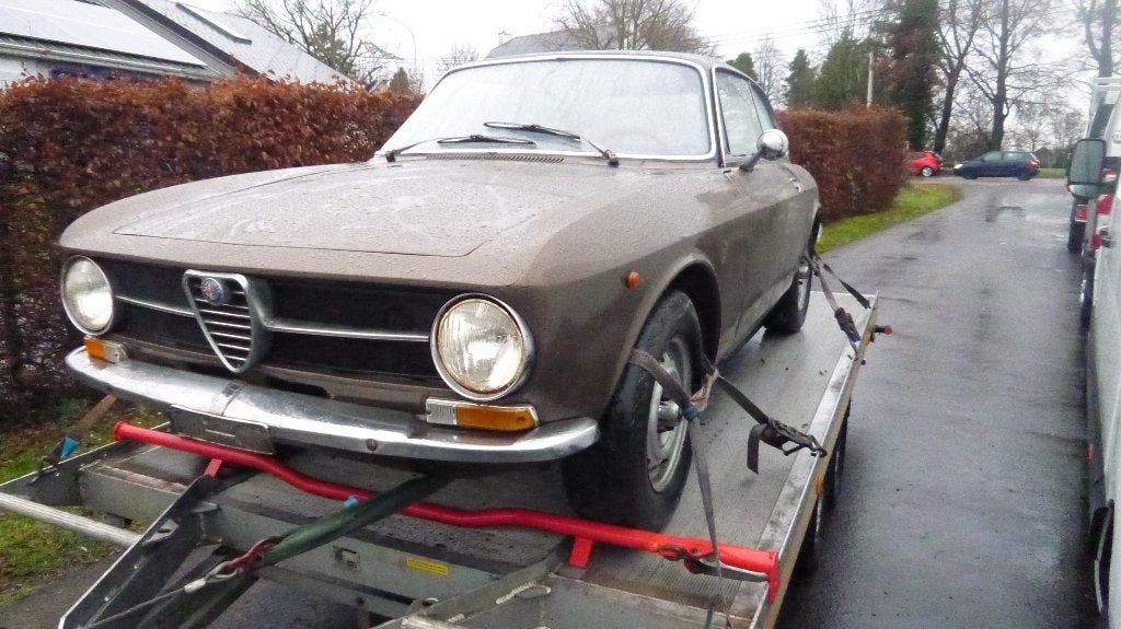 Alfa coupé 1.6 Bertone junior a restaurer, Entreprise, Boîte manuelle, Noir, 2 portes