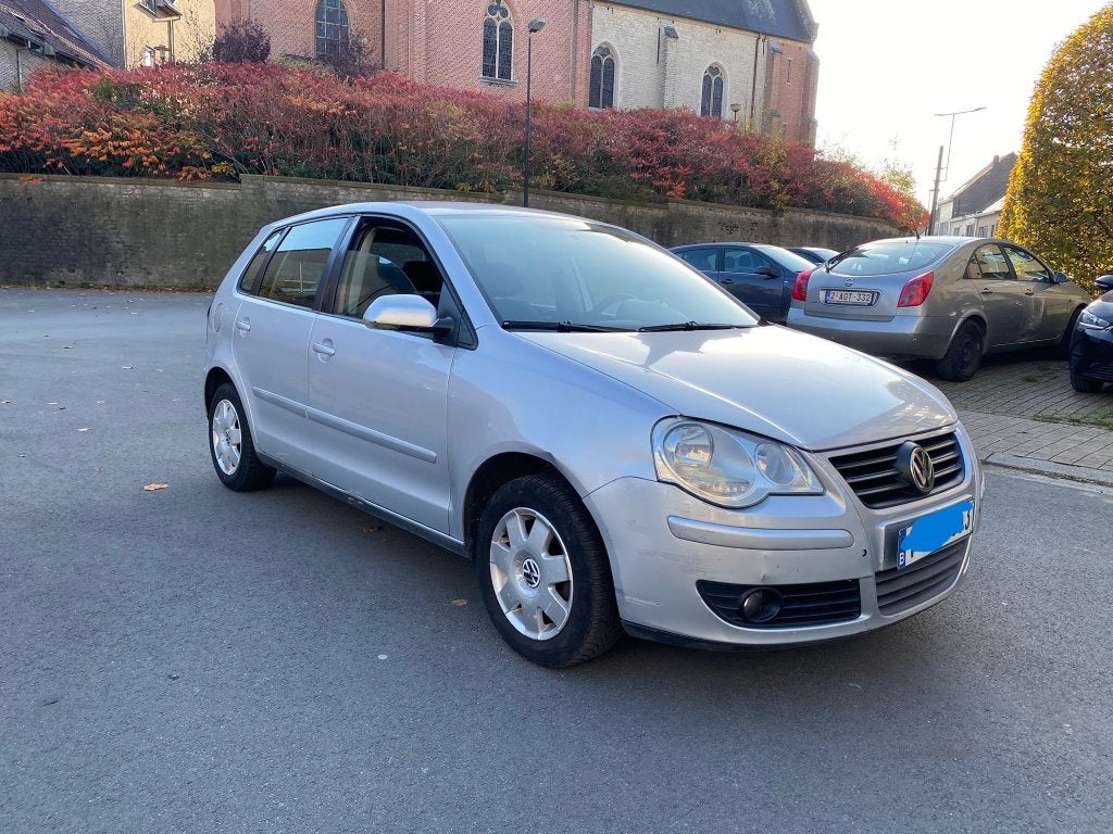 vw polo Essence . avec clim 5 portes euro 4 lez ok 2030, Achat, Entreprise, Boîte manuelle, Entretenue par le concessionnaire