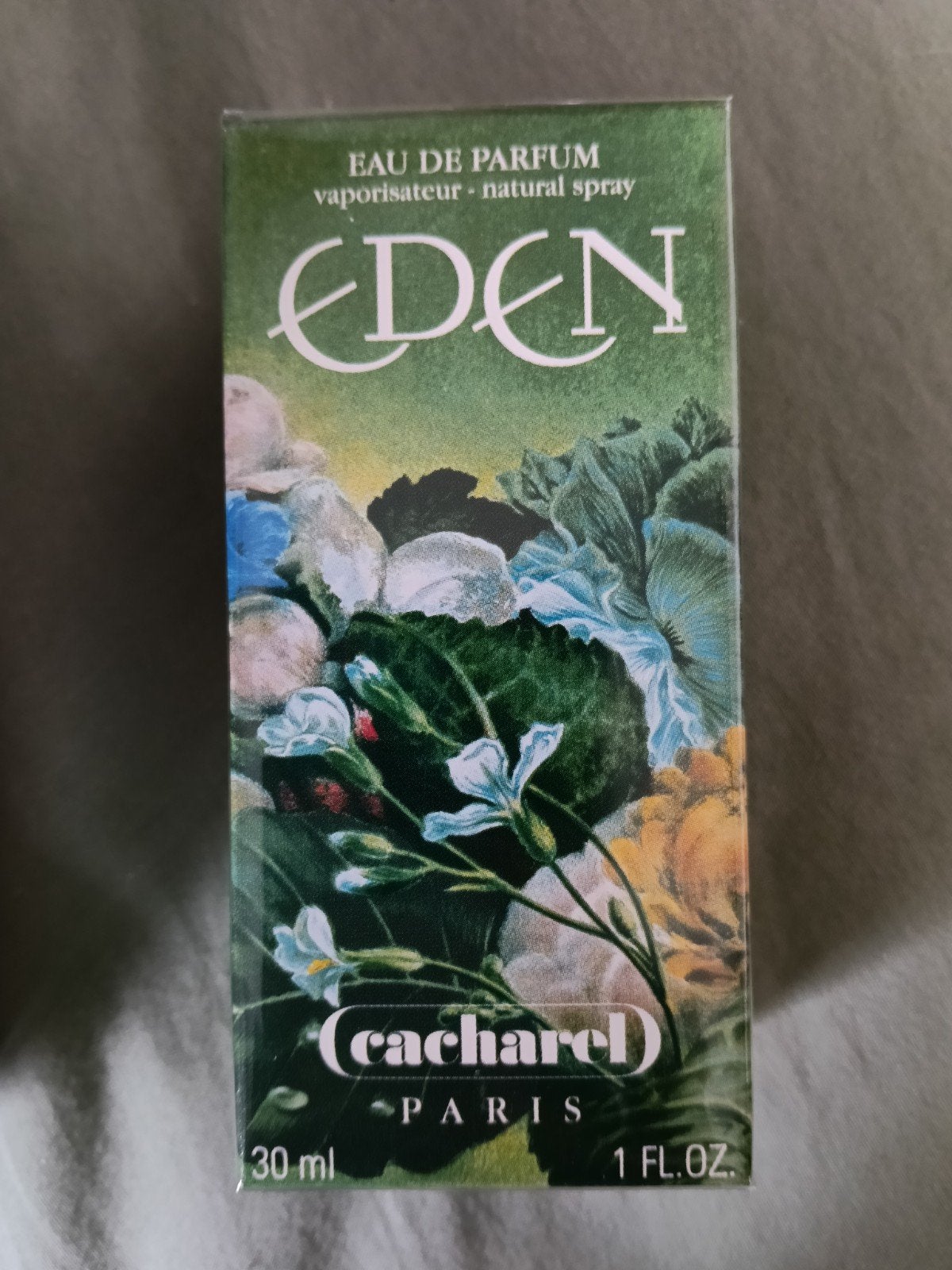 Nieuw Cacharel Eden (vintage), Ophalen