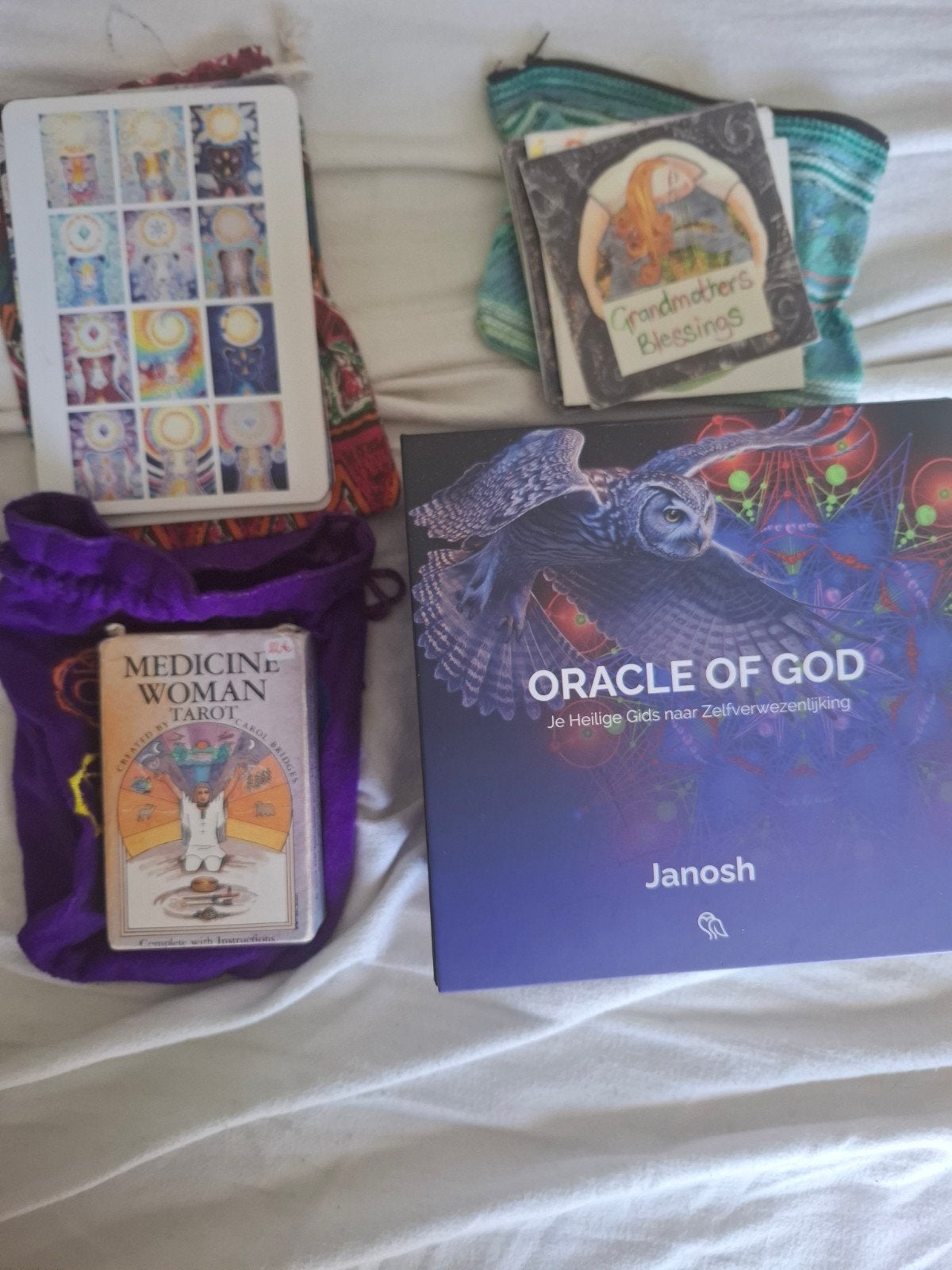 Janosh en andere tarot systemen, Boeken, Ophalen