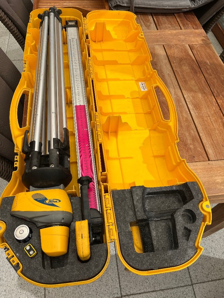 huur bouwlaser, Enlèvement, Comme neuf, Autres appareils de mesure ou compteurs