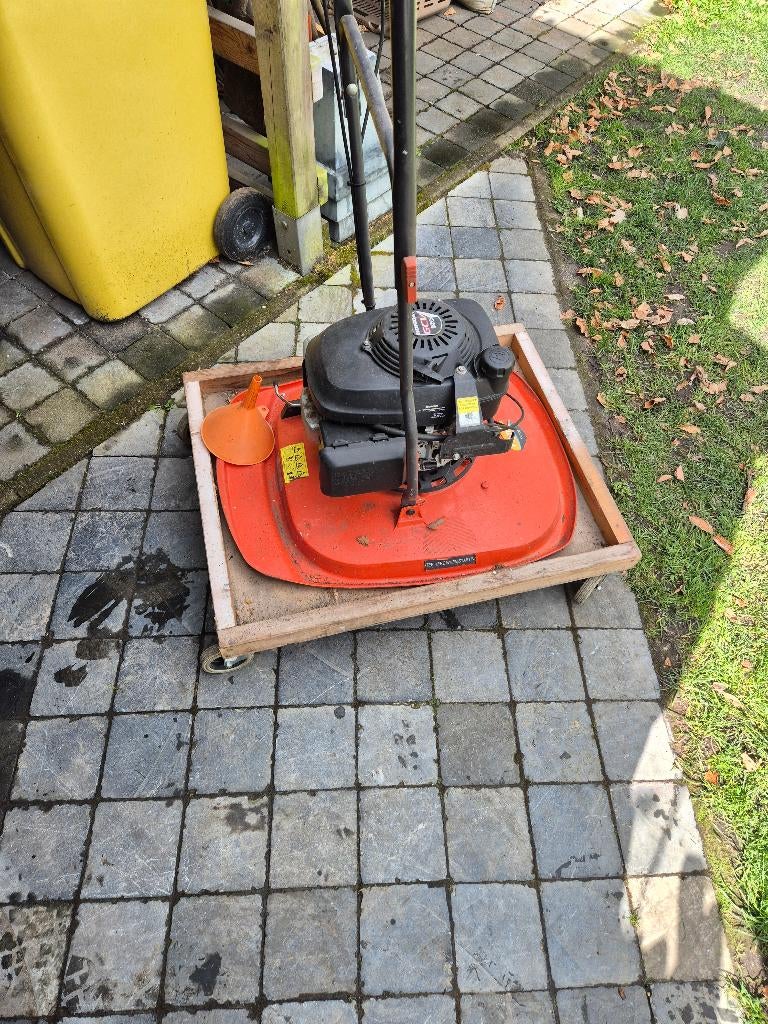 Flymo zweefmaaier, Tuin en Terras, Ophalen, Honda, Gebruikt, Benzine-grasmaaier