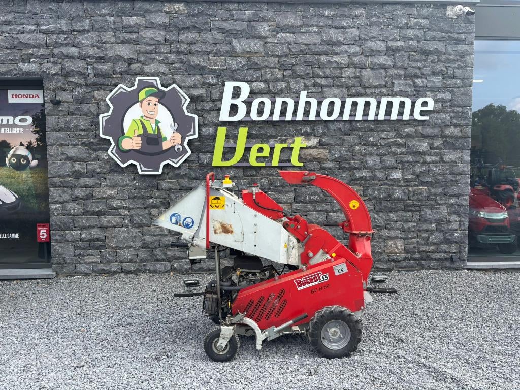 Broyeur de branche autotracté sur roues Bugnot, Tuin en Terras, Hakselaars, Gebruikt, Ophalen