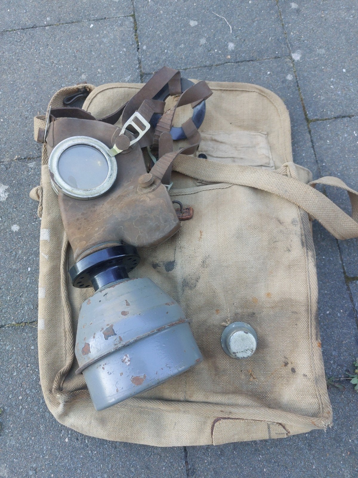 Masque à gaz belge de la Seconde Guerre mondiale L.702 (1939, Collections, Enlèvement ou Envoi