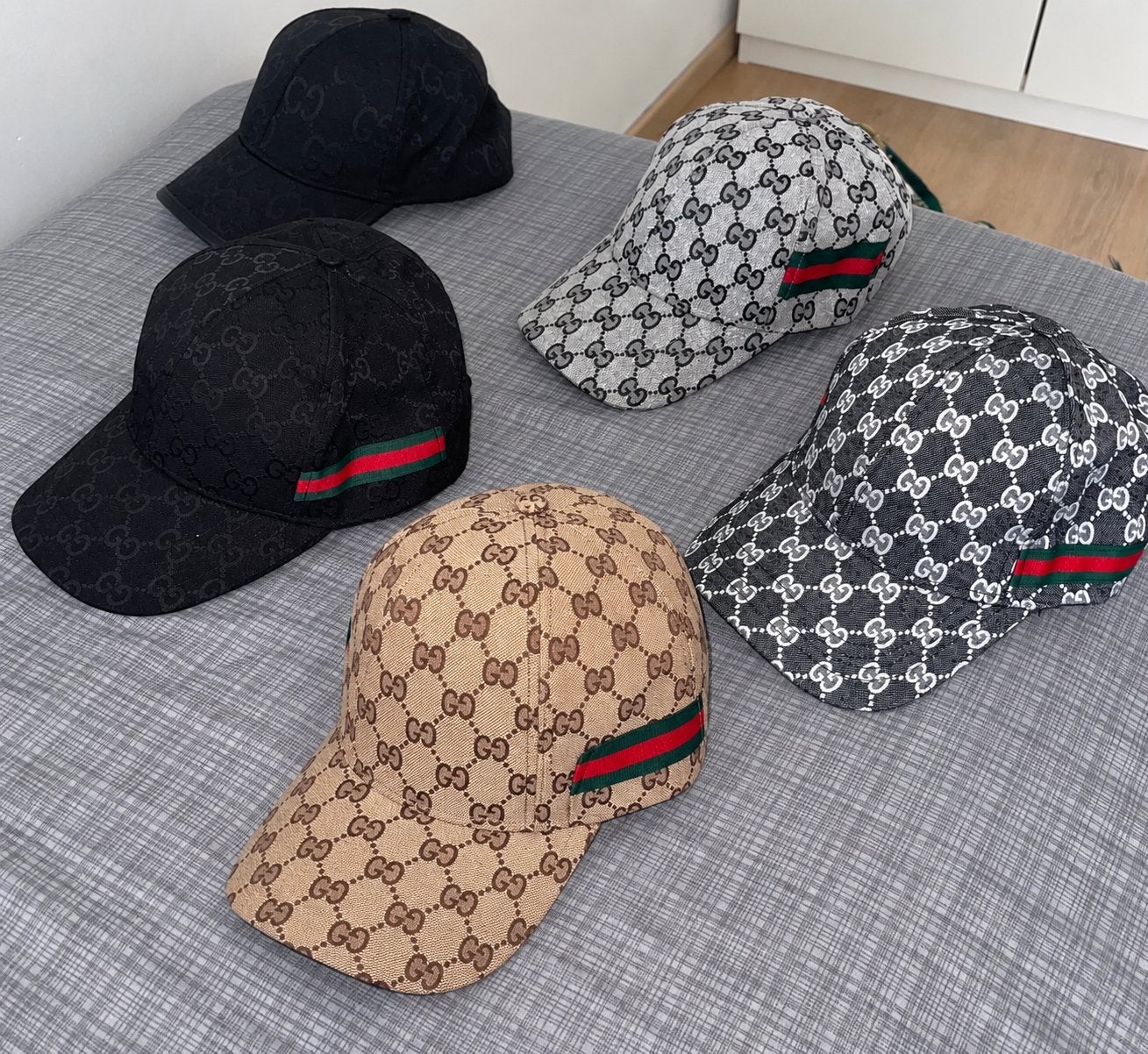 Gucci petten (ZIE OMSCHRİJVİNG!!), Enlèvement, Comme neuf, One size fits all, Casquette