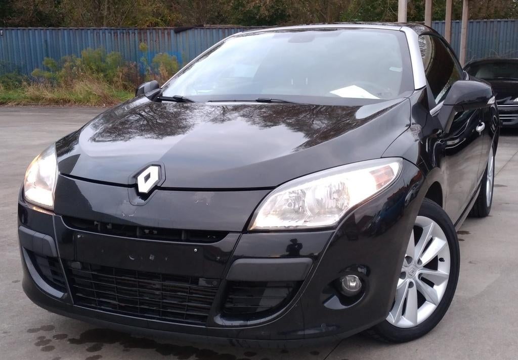 Renault Megane Mégane CC 1.9 dCi Dynamique FA, Auto's, Voorwielaandrijving, Euro 5, Zwart, 4 cilinders
