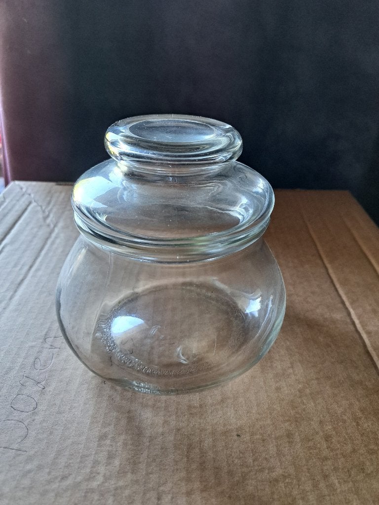 Glazen pot met deksel, Huis en Inrichting, Woonaccessoires | Stolpen, Glas, Ophalen, Zo goed als nieuw, Met deksel