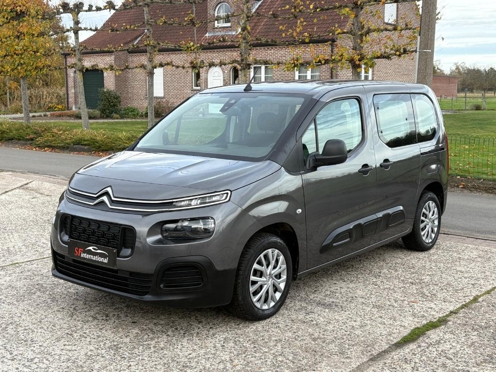 Citroën Berlingo 1.2benzine Airco Cruise Parksens BTW Aftr, Autos, Achat, Euro 6, Entreprise, Boîte manuelle