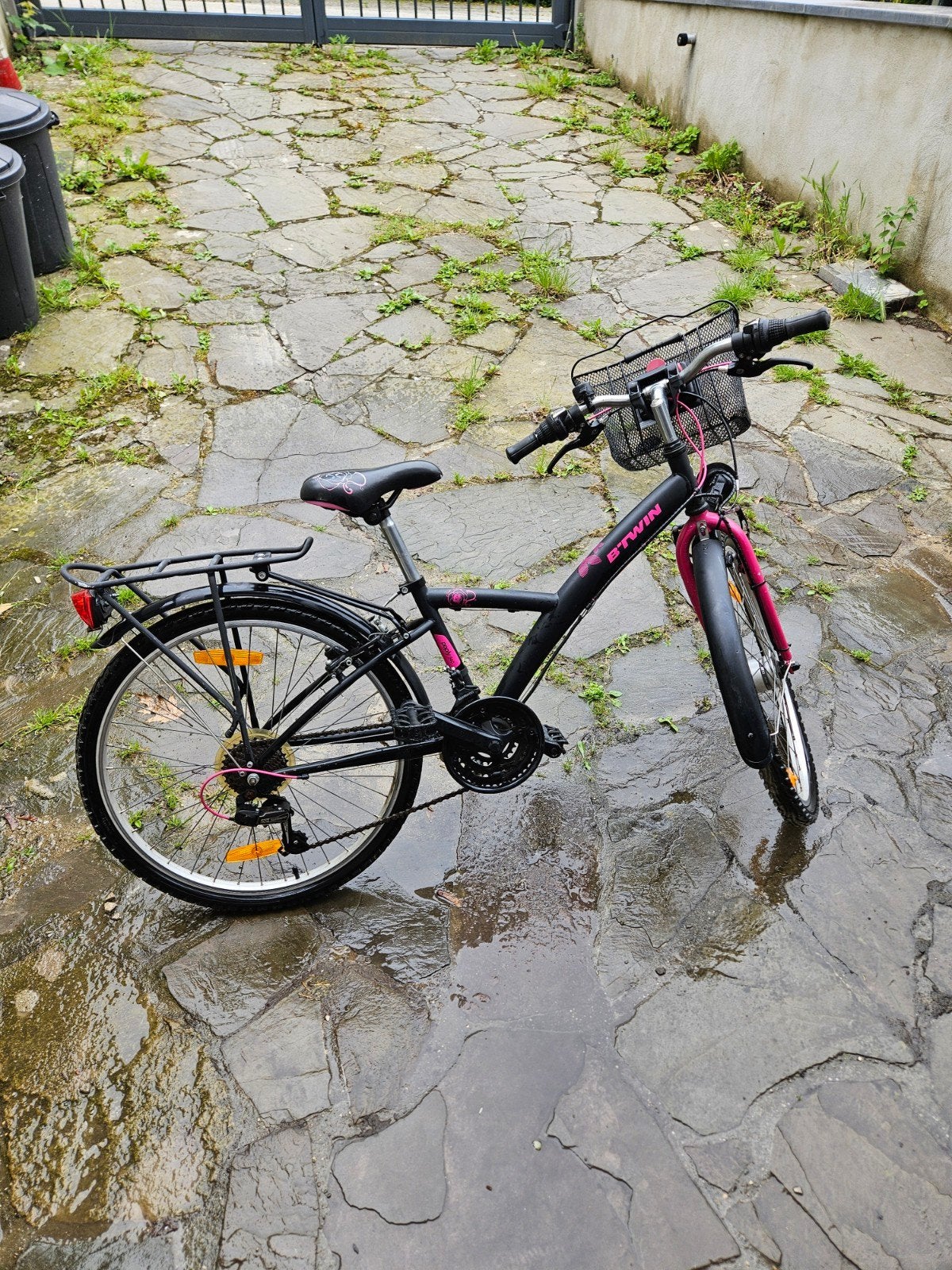 Btwin 24 inch fiets, Fietsen en Brommers, Fietsaccessoires | Aanhangwagens en Karren