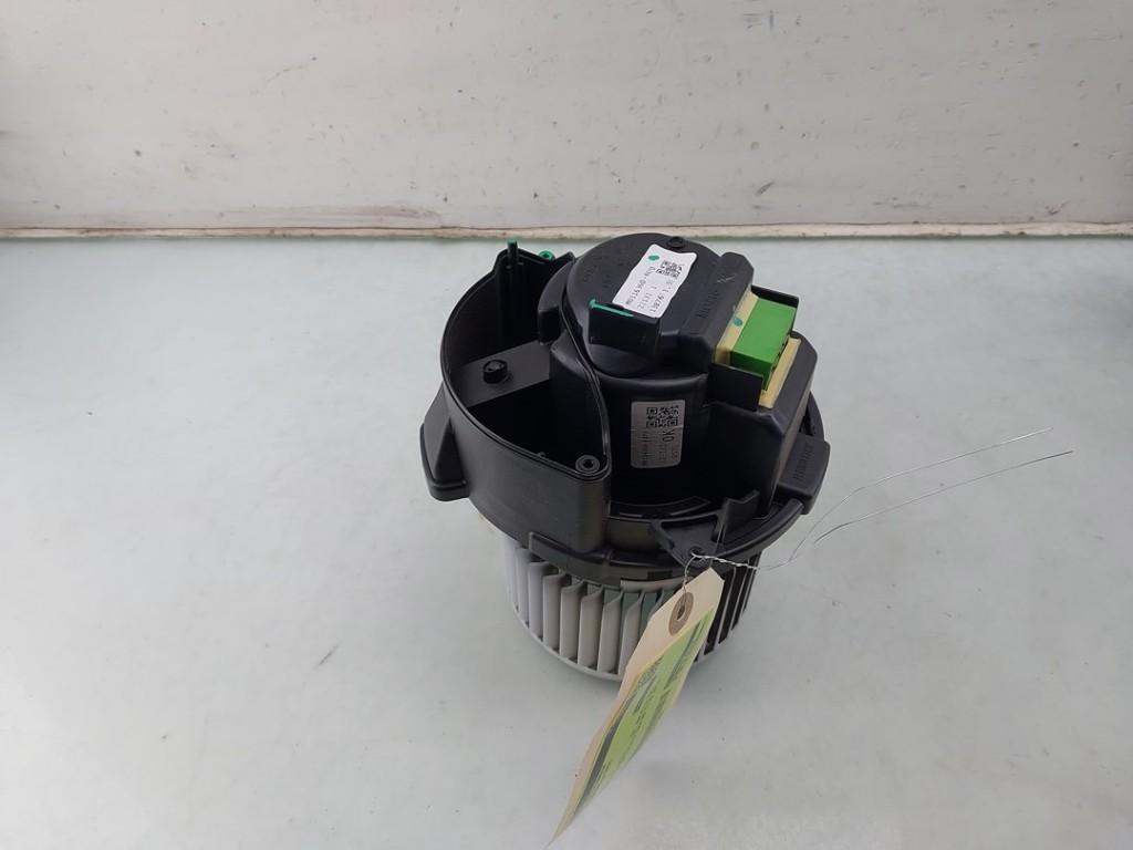VENTILATEUR RADIATEUR MOTEUR Dacia Sandero III (01-2019/-), Dacia, Renault Deutschland AG, Utilisé, Peter-Huppertz-Straße 5
51063  Köln, DE