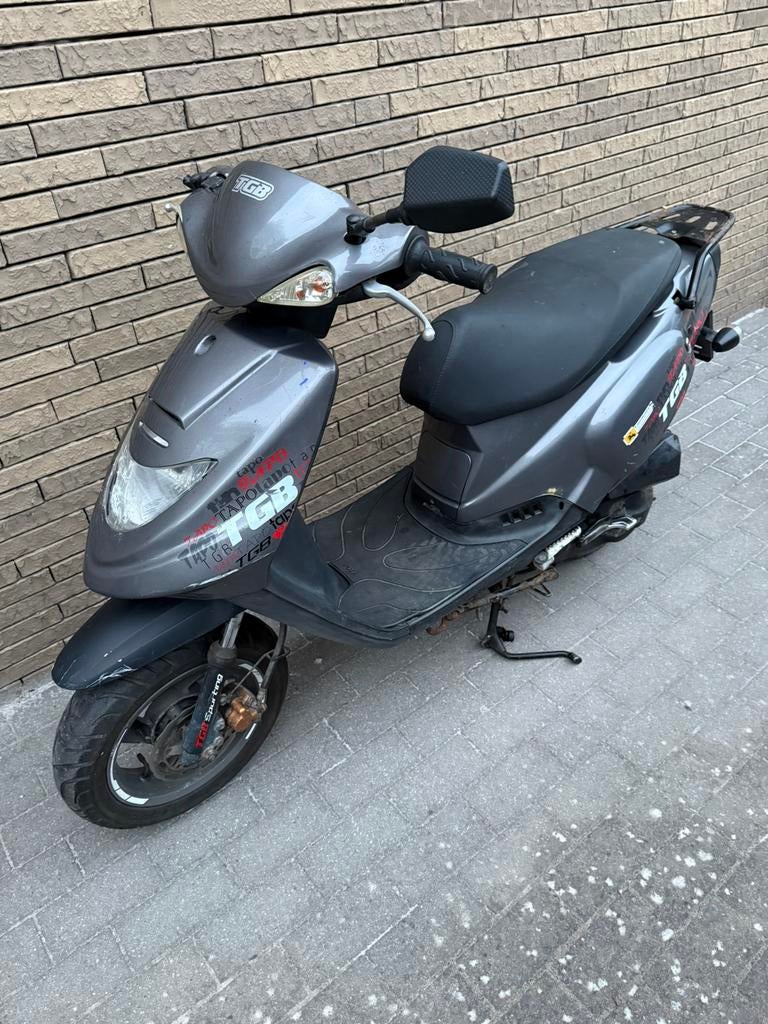 Tgb Tapo 50cc 2takt B klasse Brommer, Fietsen en Brommers, Ophalen, Zo goed als nieuw, Koplamp, Overige merken