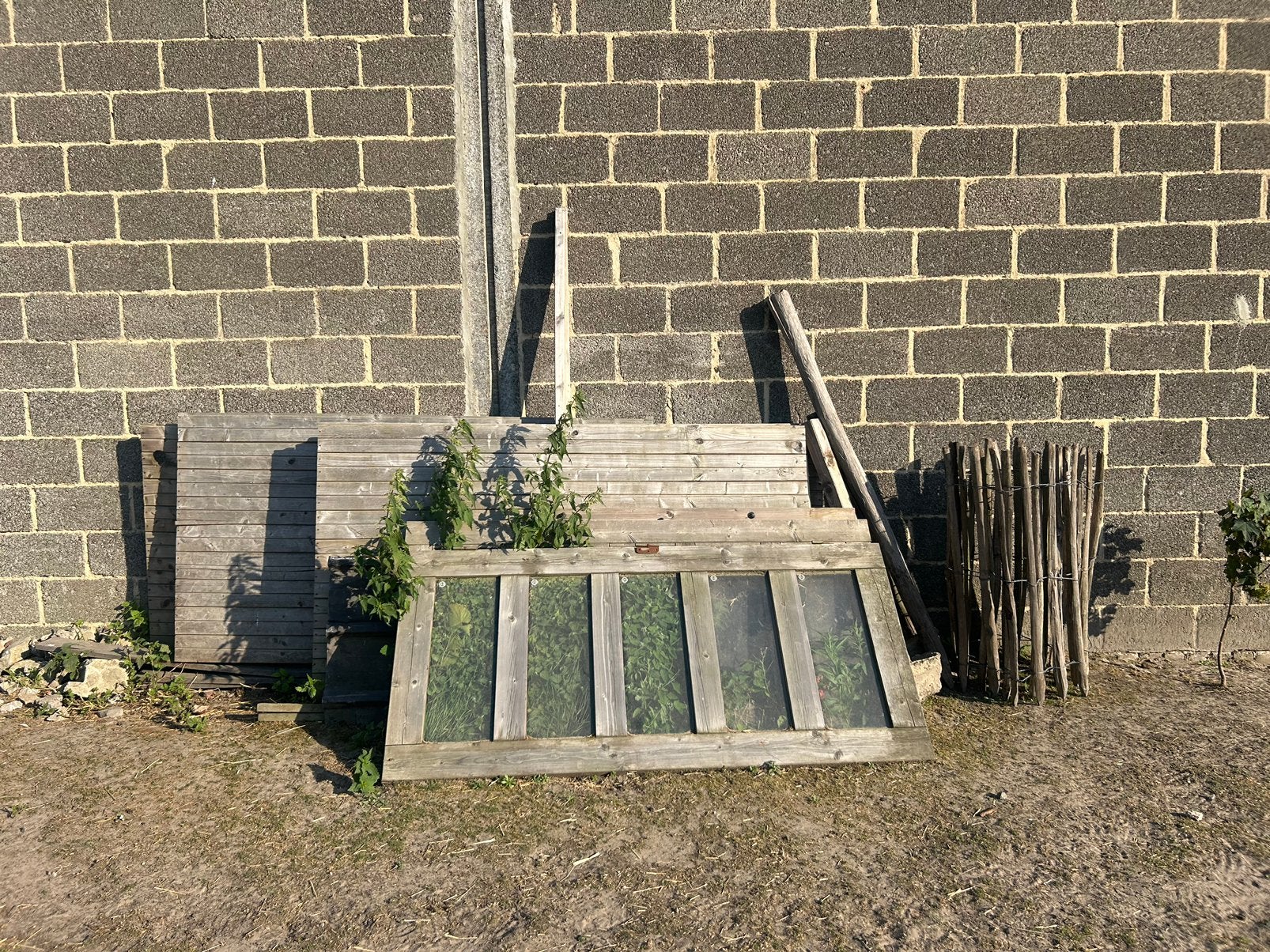 BOIS DE JARDIN GRATUIT, Jardin & Terrasse, Clôtures de jardin, Enlèvement, Utilisé