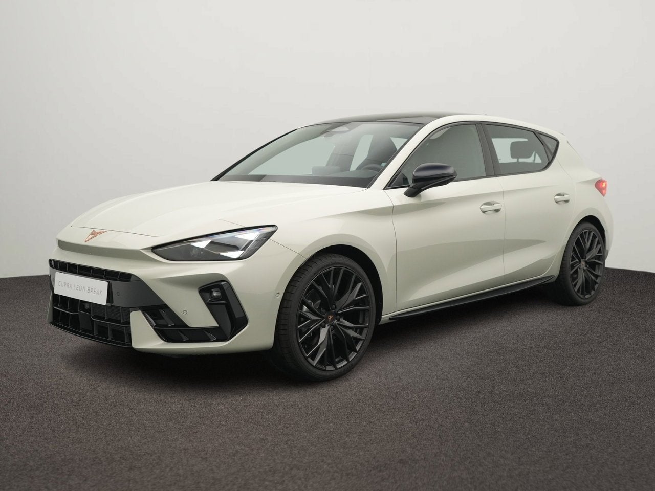 Cupra Leon 5D Impulse Plus Black Edition 1.5 eTSI 150pk DSG, Auto's, Automaat, Leon, Berline, https://public.car-pass.be/vhr/24acfc6f-e7c7-4883-b3aa-c534f95af3f9