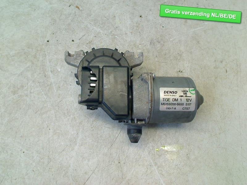 RUITENWISSERMOTOR VOOR Fiat 500 (312) (159200-8650), Auto-onderdelen, FCA Germany GmbH, Gebruikt, IPC D1-09 Bahnhofsplatz
65423  Rüsselsheim am Main, DE
