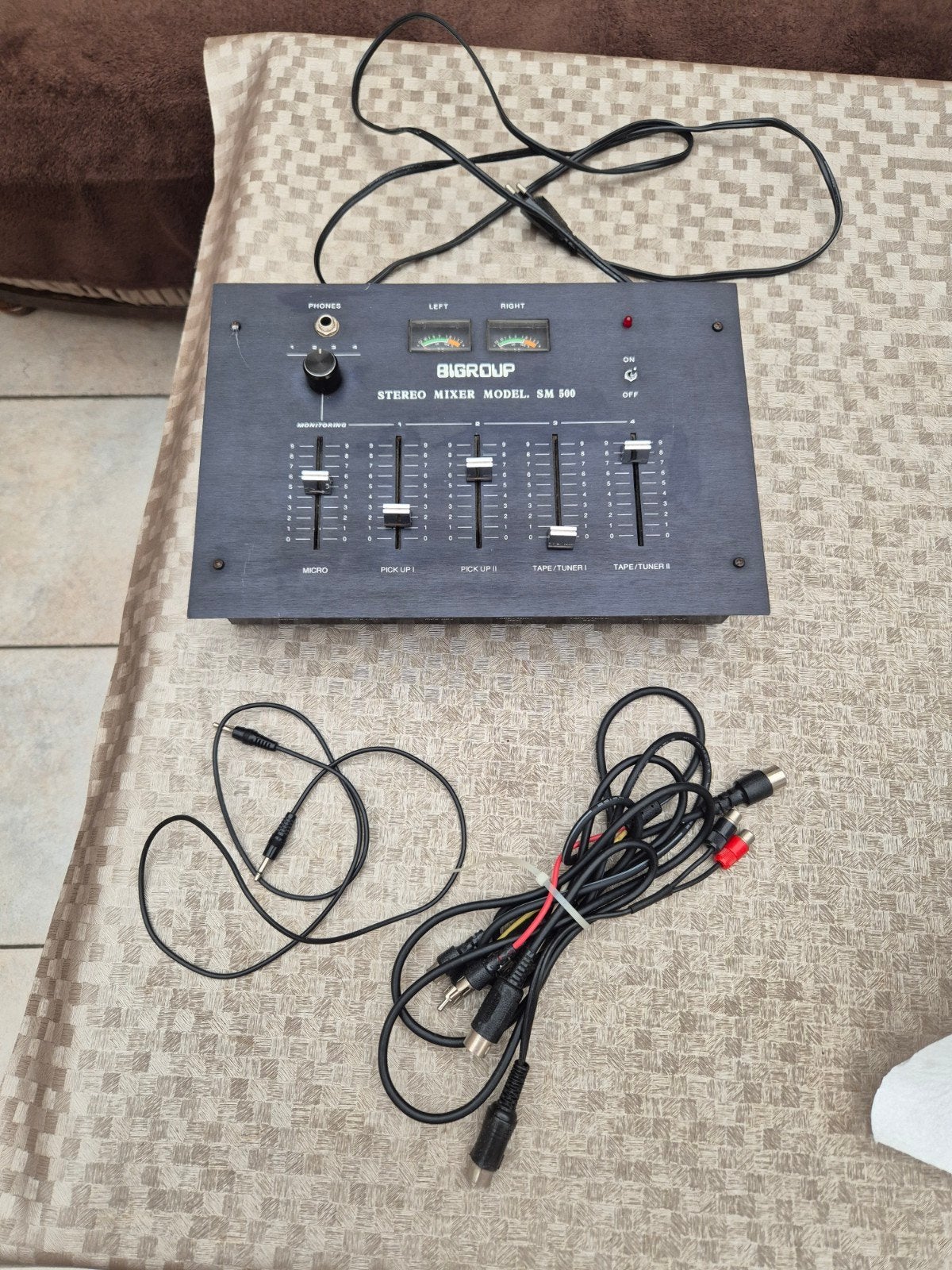 Vintage Bigroup Stereo Mixer model sm 500, Muziek en Instrumenten, Mengpanelen, Ophalen