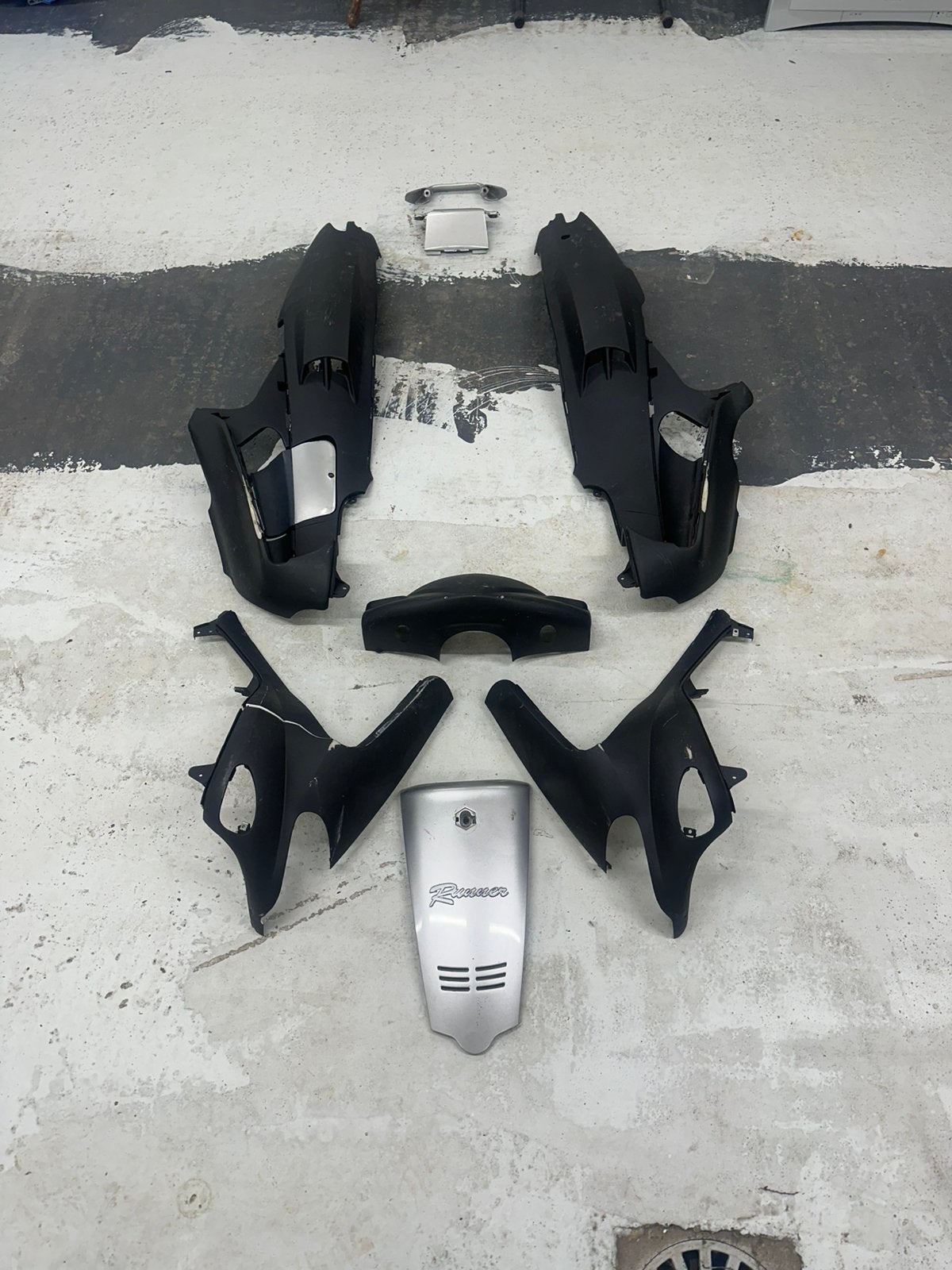 Gilera runner Dmp kappen met paar orginele er tussen, Fietsen en Brommers, Ophalen of Verzenden, Gebruikt, Kap, Piaggio