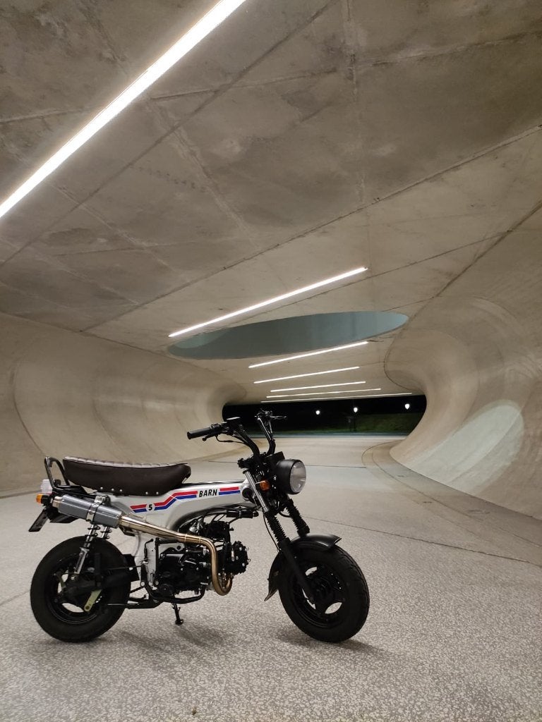 SkyTeam Dax 50cc, Fietsen en Brommers, Ophalen, Overige modellen, Klasse B (45 km/u), Zo goed als nieuw