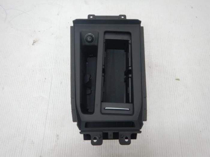 AAudi E-Tron Middenconsole Bekerhouders Draadloos opladen, Ophalen of Verzenden, Gebruikt