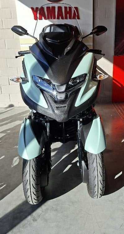YAMAHA TRICITY 300, 300 cm³, Scooter, Entreprise, Occasion