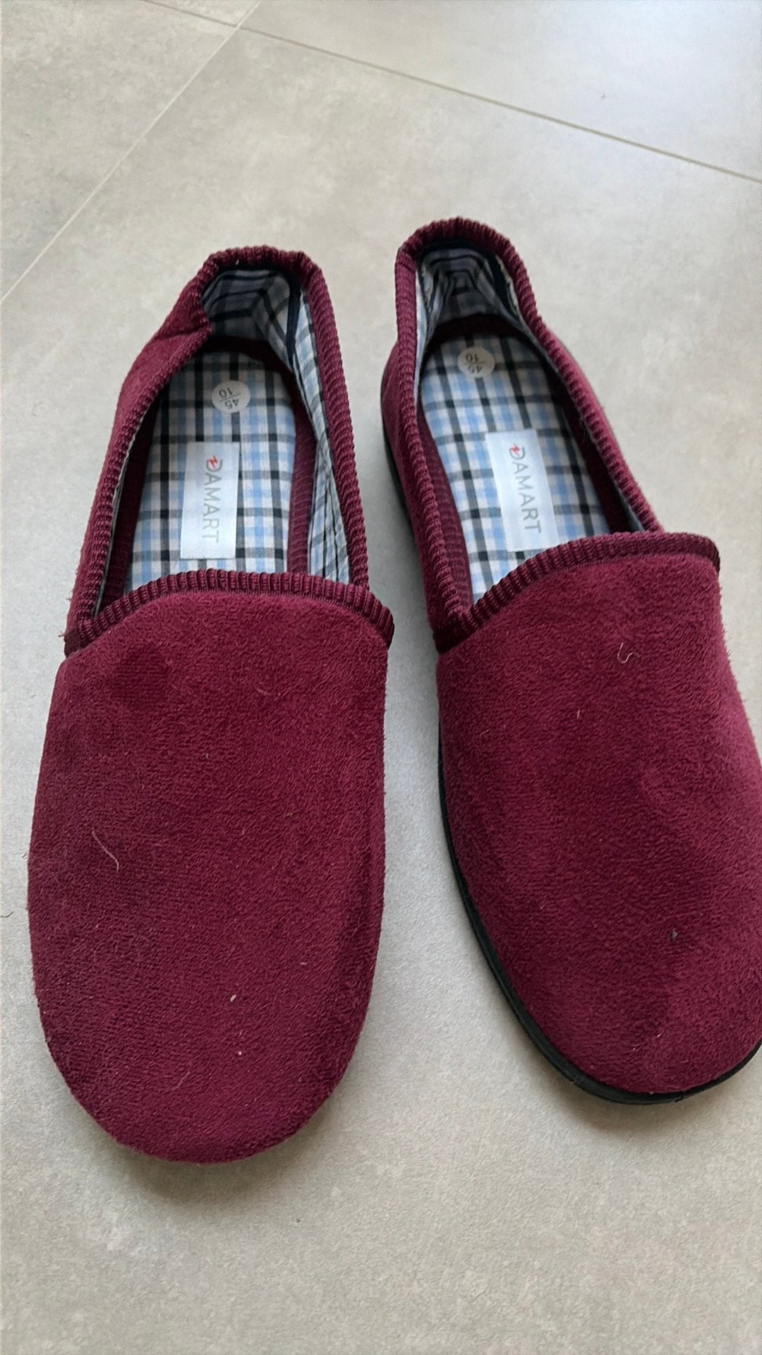 Chaussons neufs bordeaux pour hommes taille 45, Vêtements | Hommes, Enlèvement ou Envoi, Comme neuf