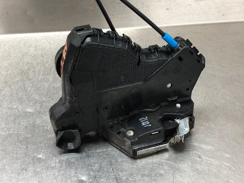 SERRURE DE PORTE RODS AVANT DROIT Toyota Auris (E18), Autos : Pièces & Accessoires, Autres pièces automobiles, Toyota, Utilisé