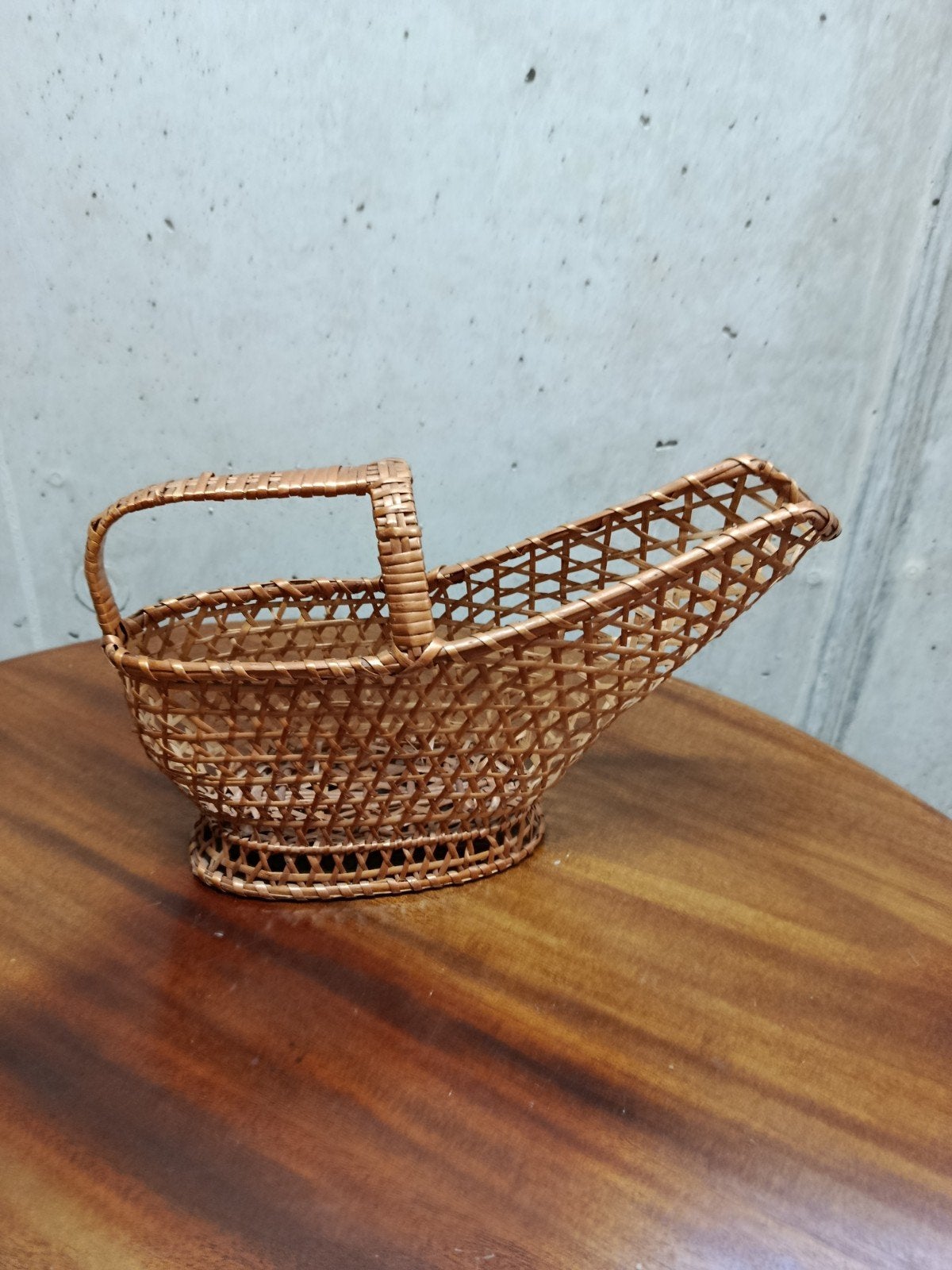 vintage rieten flessen houder, Huis en Inrichting, Woonaccessoires | Schalen en Manden, Ophalen of Verzenden, Zo goed als nieuw