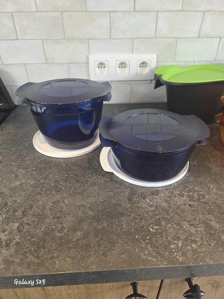 Tupperware microcook set 1,5l en 2,25l, Maison & Meubles, Enlèvement, Utilisé, Bleu, Récipient ou Bol