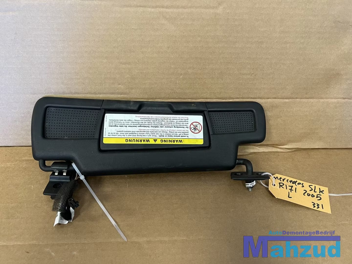 MERCEDES SLK R171 Links zonneklep zwart 2004-2011, Gebruikt, Mercedes-Benz AG, Mercedes-Benz, Mercedesstrasse 120
70372  Stuttgart, DE