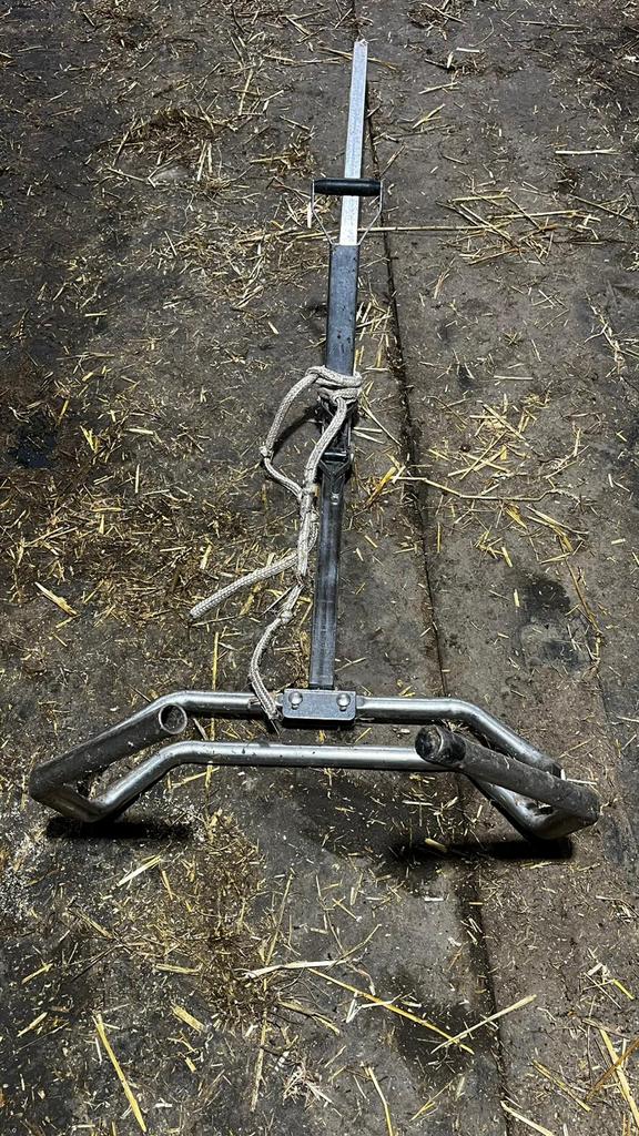 Machine vêlage, Articles professionnels, Agriculture | Pièces | Pneus, Jantes & Essieux, Enlèvement