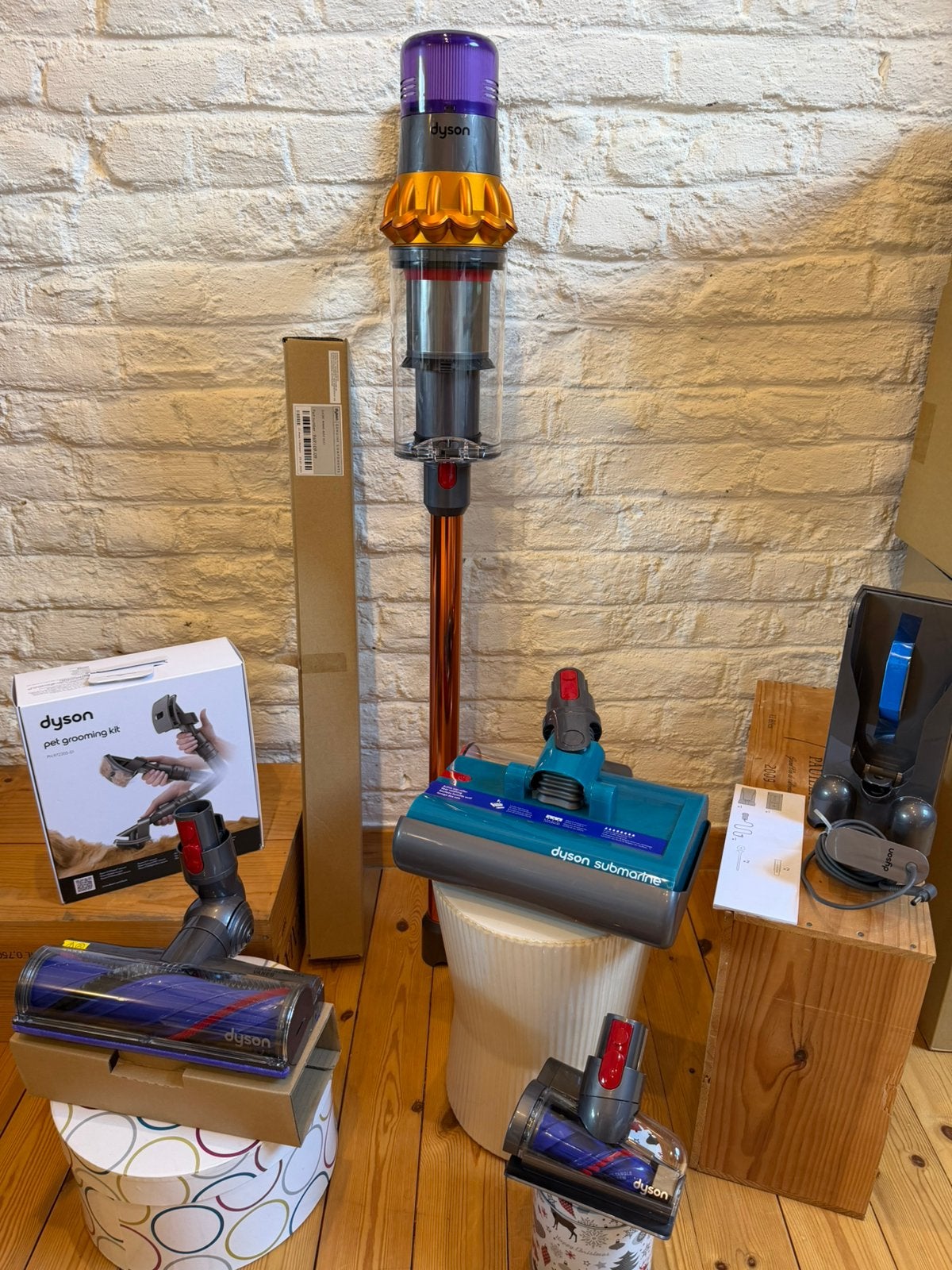 Dyson V15 Submarine aspire et lave comme sortie du magasin, Electroménager, Fonction serpillière, Enlèvement ou Envoi, Réservoir
